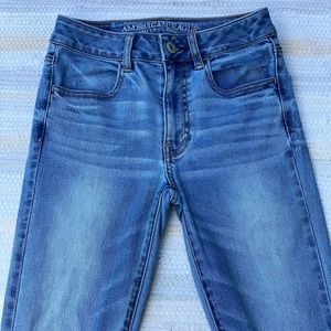 💙 3/$20 American Eagle Light Hi-Rise Jeggings